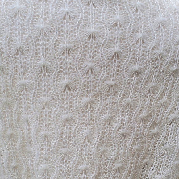 Vintage 80s Gitano Sweater, Ivory With Floral detail, soft girl, pastel, sheer - Picture 3 of 6